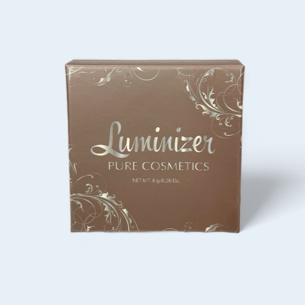 Pure Cosmetics Luminizer Highlighting Powder - Picture 2 of 5